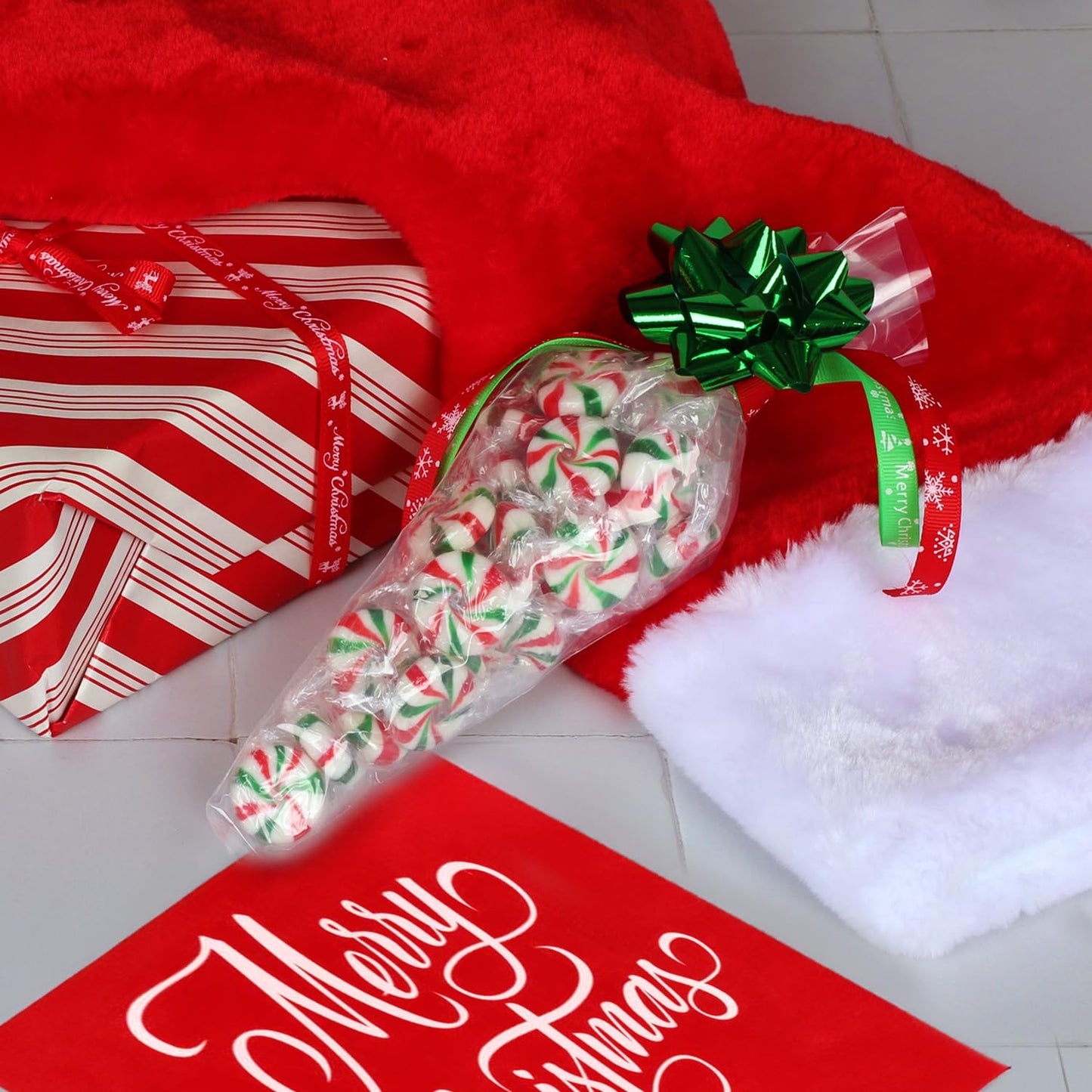 Christmas Peppermint Starlights - 3 Pounds - Mints Bulk Candy - After Dinner Mints - Peppermint Hard Candy - Red and Green Candies